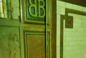 Underjordisk tur i New Yorks undergrundsbane