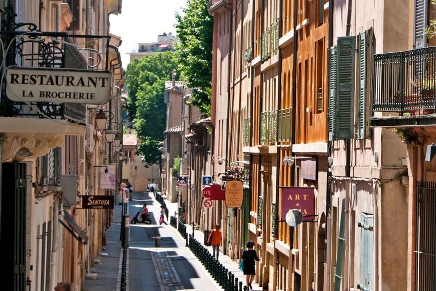 Aix En Provence and Wine Tasting Private Full day Tour