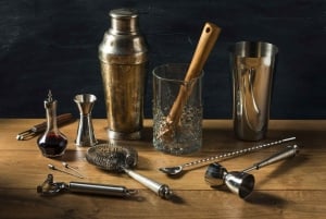 Shake, Mix & Sip: Cocktail Workshop in Old Nice