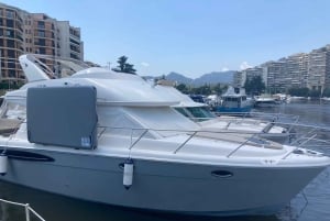 Cannes: Boat cruise to the Leyrins Islands or the Rochers Rouges