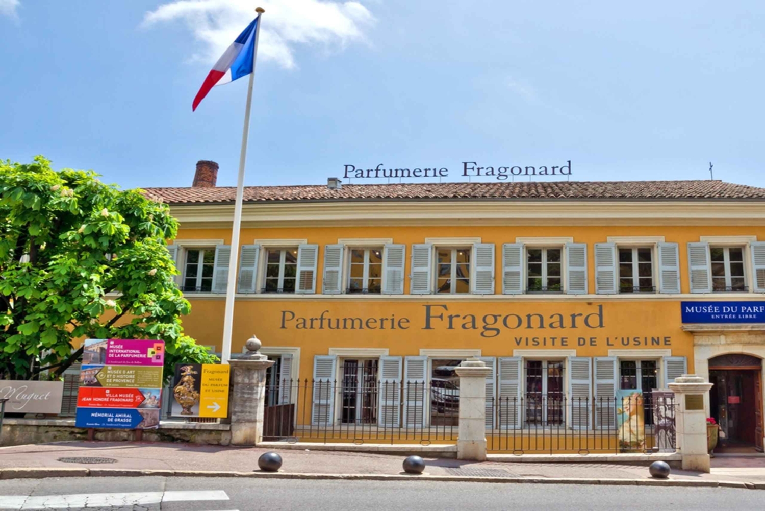 Day Tour Perfumery and Wine