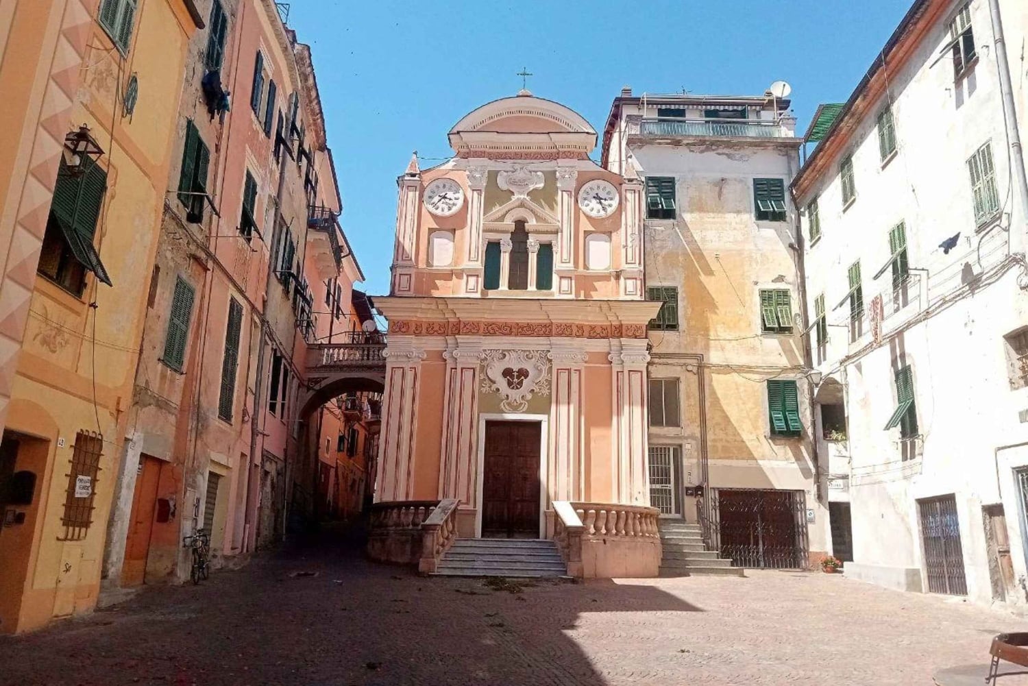 E-Bike Tour from Ventimiglia: Dolceacqua & Rocchetta Rivers