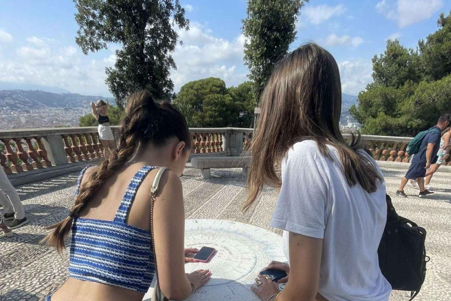 Explore, Play, Discover, ... Unlock the Secrets of Nice !