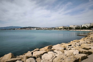 From Nice: Day-trip in Cannes with Classic Car Tour