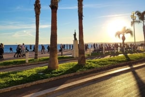 From Nice: Monaco & Eze Guided Tour in Electric Convertible