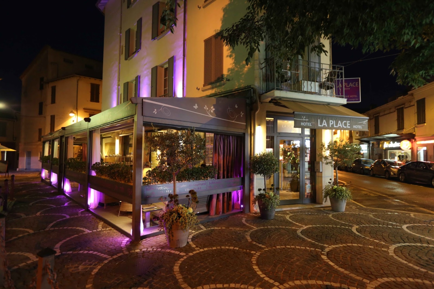 Hôtel La Place