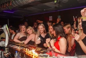 New Year’s Eve Party: Pub Crawl Nice with VIP Entry in Club