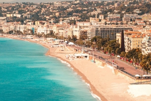 Nice: 1 hour photoshoot with a professional photographer by the sea