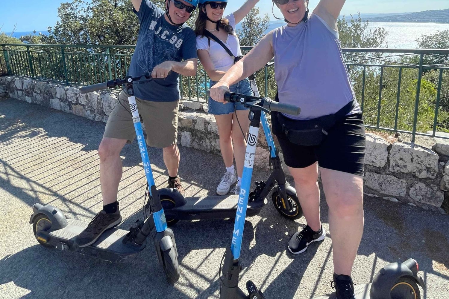 Nice: 1h30 E-scooter highlights tour