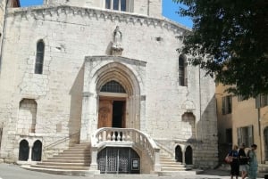 Nice: A Day in the Countryside from Glamour to Authenticity