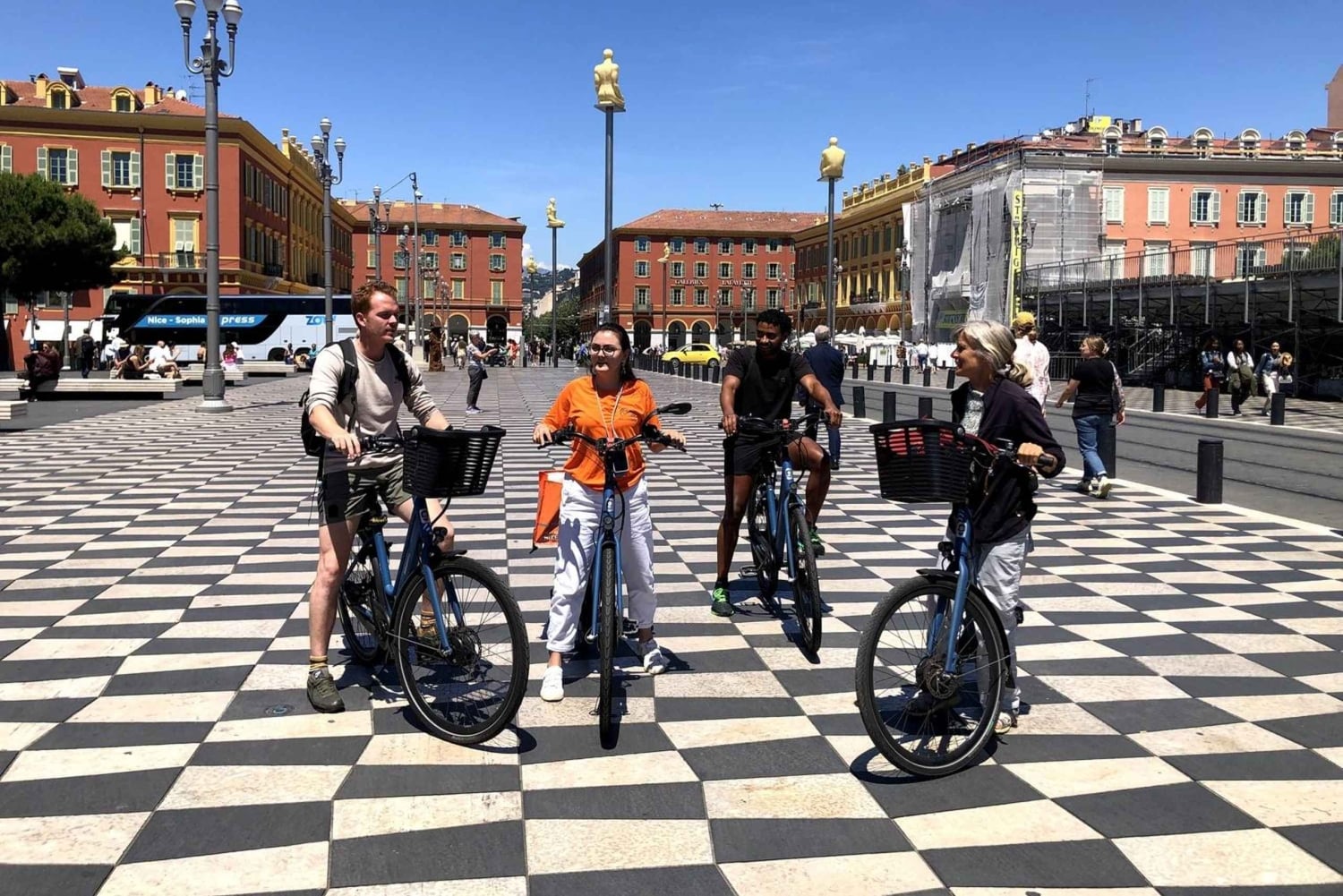 Nice and its panoramics surroundings on e-bike