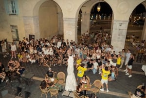 Nice : Bar Crawl Madness 4 Bars, Wild Games &VIP Club Entry