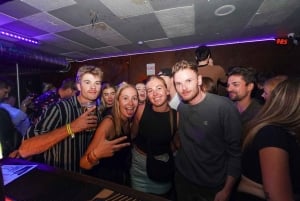 Nice : Bar Crawl Madness 4 Bars, Wild Games &VIP Club Entry