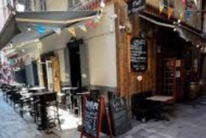 Nice: Discover a typically French sport: pétanque!