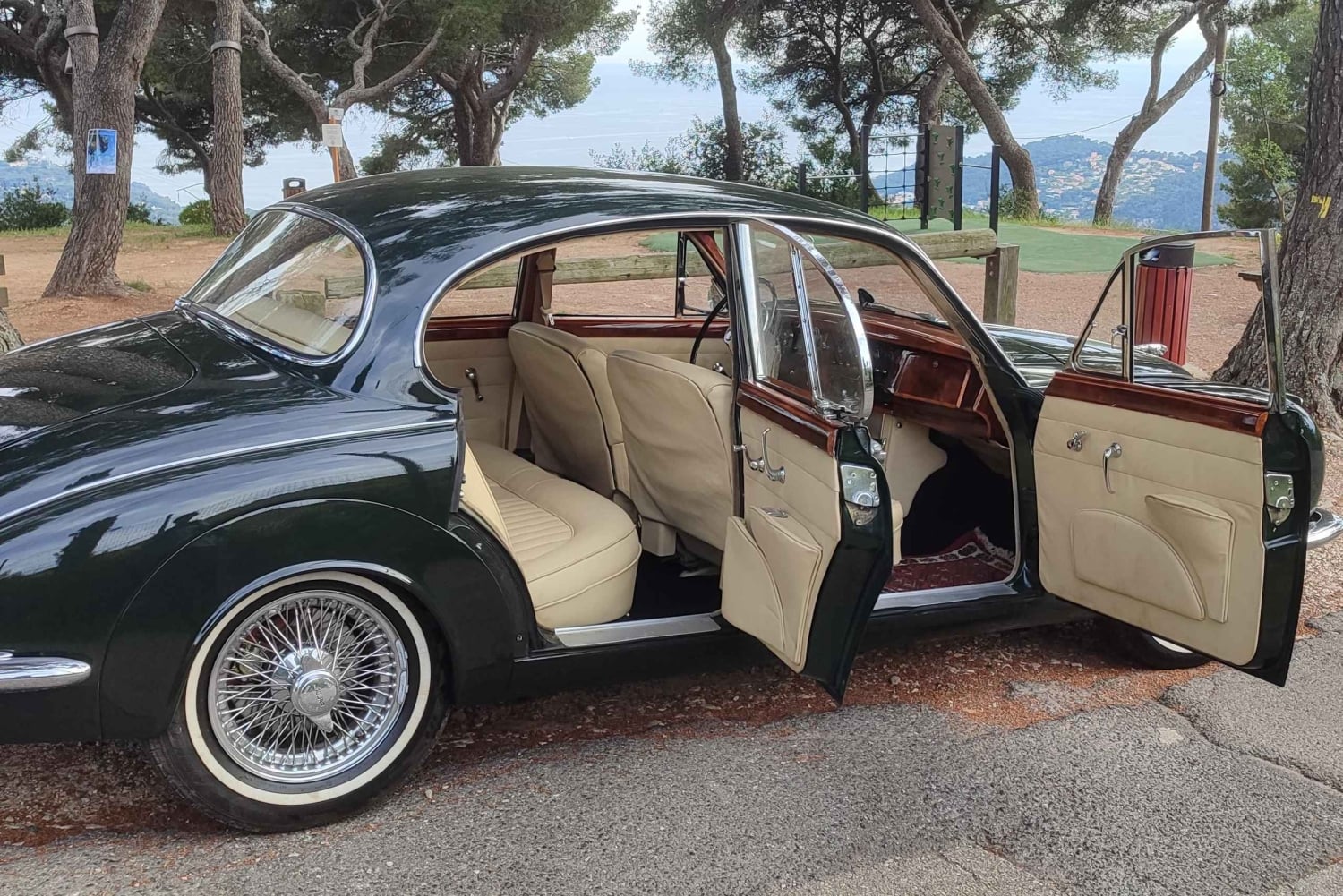 Nice: French Riviera Trip in a Vintage Jaguar MK2