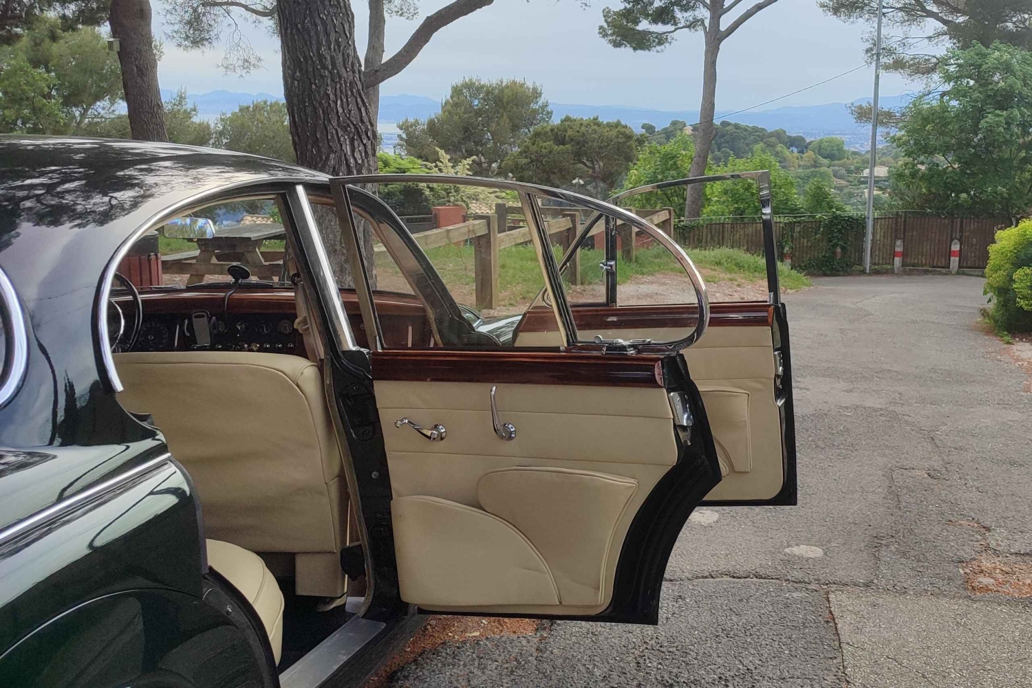 Nice: French Riviera Trip in a Vintage Jaguar MK2