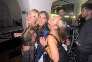 Nice: 4 Bars Party Pub Crawl + VIP Club Entry & 5 Free Shots