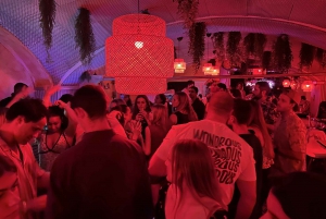 Nice: 4 Bars Party Pub Crawl + VIP Club Entry & 5 Free Shots