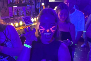 Nice: 4 Bars Party Pub Crawl + VIP Club Entry & 5 Free Shots