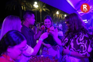 Nice: 4 Bars & 1 Club Fun Bar Crawl Party with Free Shots