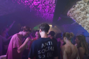 Nice: 4 Bars & 1 Club Fun Bar Crawl Party with Free Shots