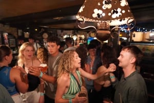 Nice: 4 Bars & 1 Club Fun Bar Crawl Party with Free Shots