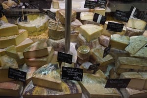 Nice: Tasting of 5 Niçoise and Italian cheeses in a local setting