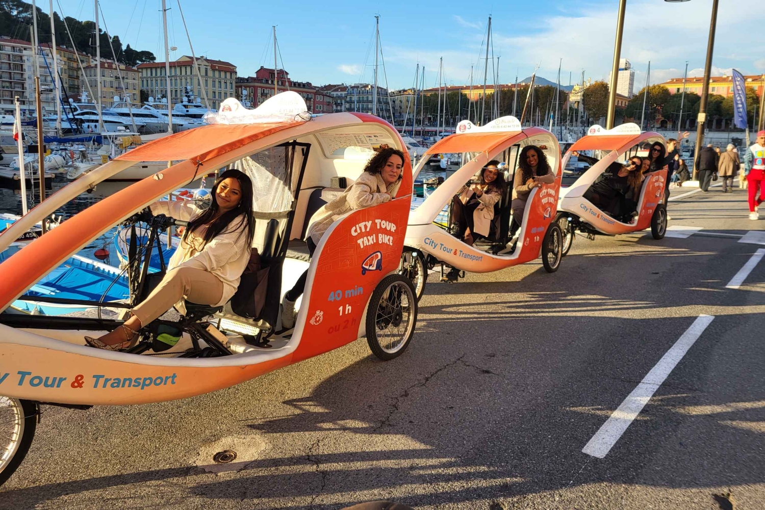 Nice : visite guidée 1h30 en TukTuk avec guide Nicois.