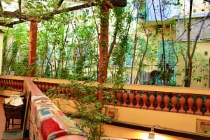 Nice: Walking Tour of Port Lympia & Antiques District