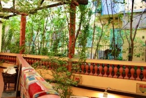 Nice: Walking Tour of Port Lympia & Antiques District