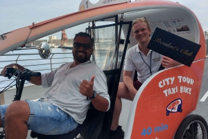 Nice : visite guidée 1h30 en TukTuk avec guide Nicois.