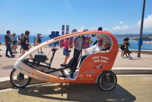 Nice : visite guidée 1h30 en TukTuk avec guide Nicois.
