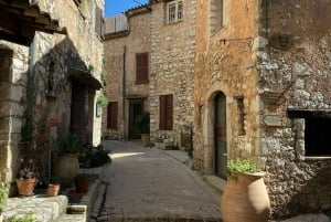 Provence Countryside & Medieval Villages Day Trip