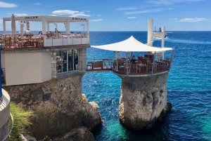 Sunny Hike from Nice to Villefranche and Chill at the Beach