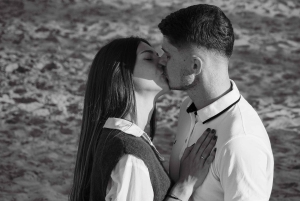 Travel with photography: 2-hour photo shoot