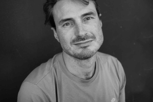 Travel with photography: 2-hour photo shoot