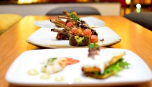 Vellvett Bar and Grill