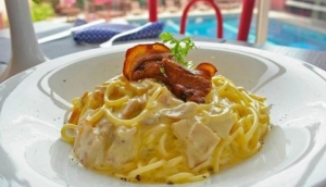  La Veranda Restaurant 