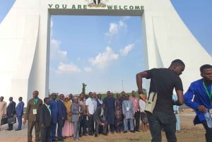 Abuja-kaupunkikierros lounaalla