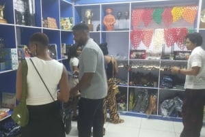 Abuja: tour por la galería de arte Nike con almuerzo