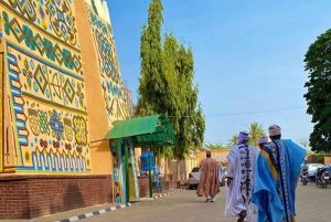 Descubriendo el Patrimonio y la Aventura Hausa: Viaje de 8 días