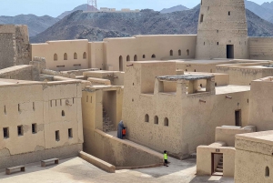 2-Day tour to Nizwa, Bahla and Alhamra with 1 night Stay