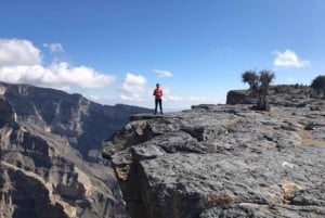 Tour di 2 giorni e 1 notte a Jabal Shams (Grand Canyon) in forma privata