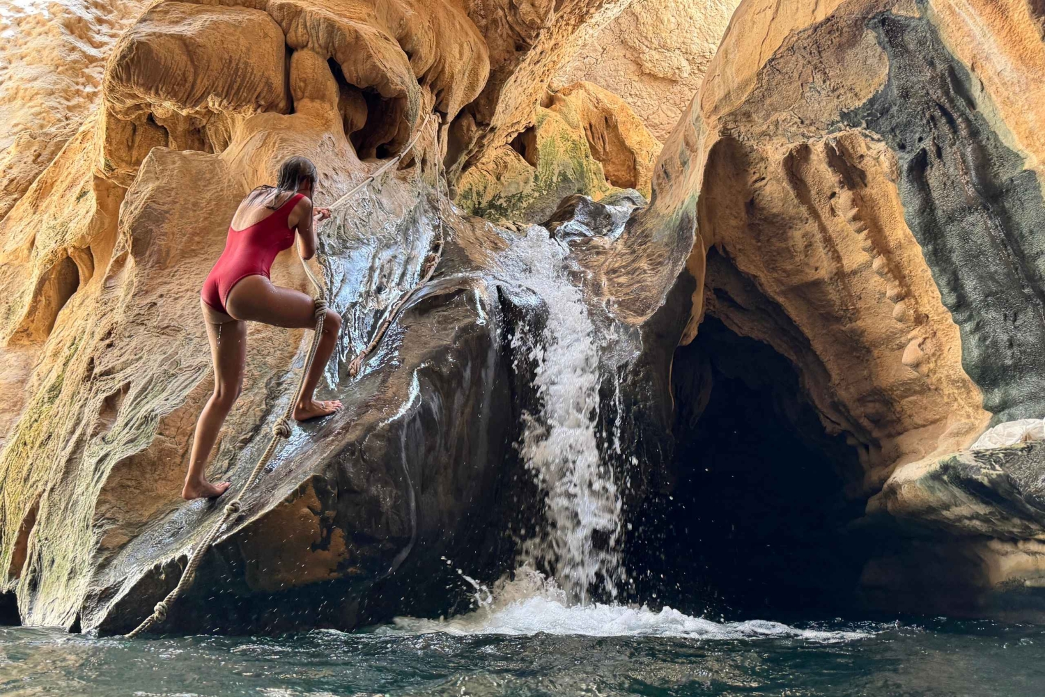 3-Day Oman Highlights Group Tour