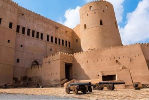 جولة لمدة 7 أيام في جبل شمس والجبل الأخضر وهيبة ورأس الحد