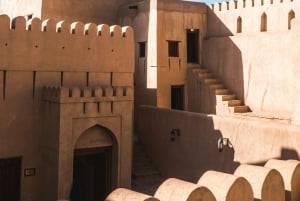 Amouage & Nizwa Full-Day Tour: Fort, Souq & Barakat Al Mouz