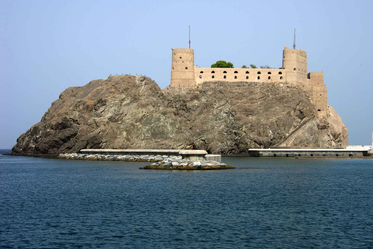Croisière côtière et au coucher du soleil à Mascate