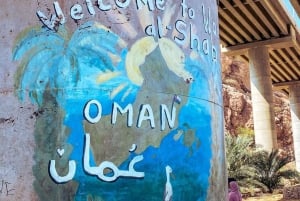 Fra Muscat: Privat tur til Wadi Shab og Bimmah SinkHole