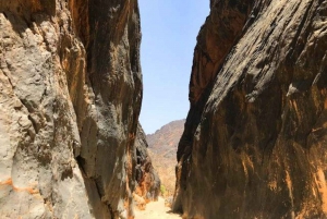 Viagem de 1 dia para Wadi Bani Awf, Balad Sayt, Wekan Village, Nakhal