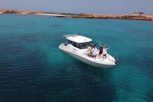 Daymaniyat islands: Visiting and snorkeling in Daymaniyat...